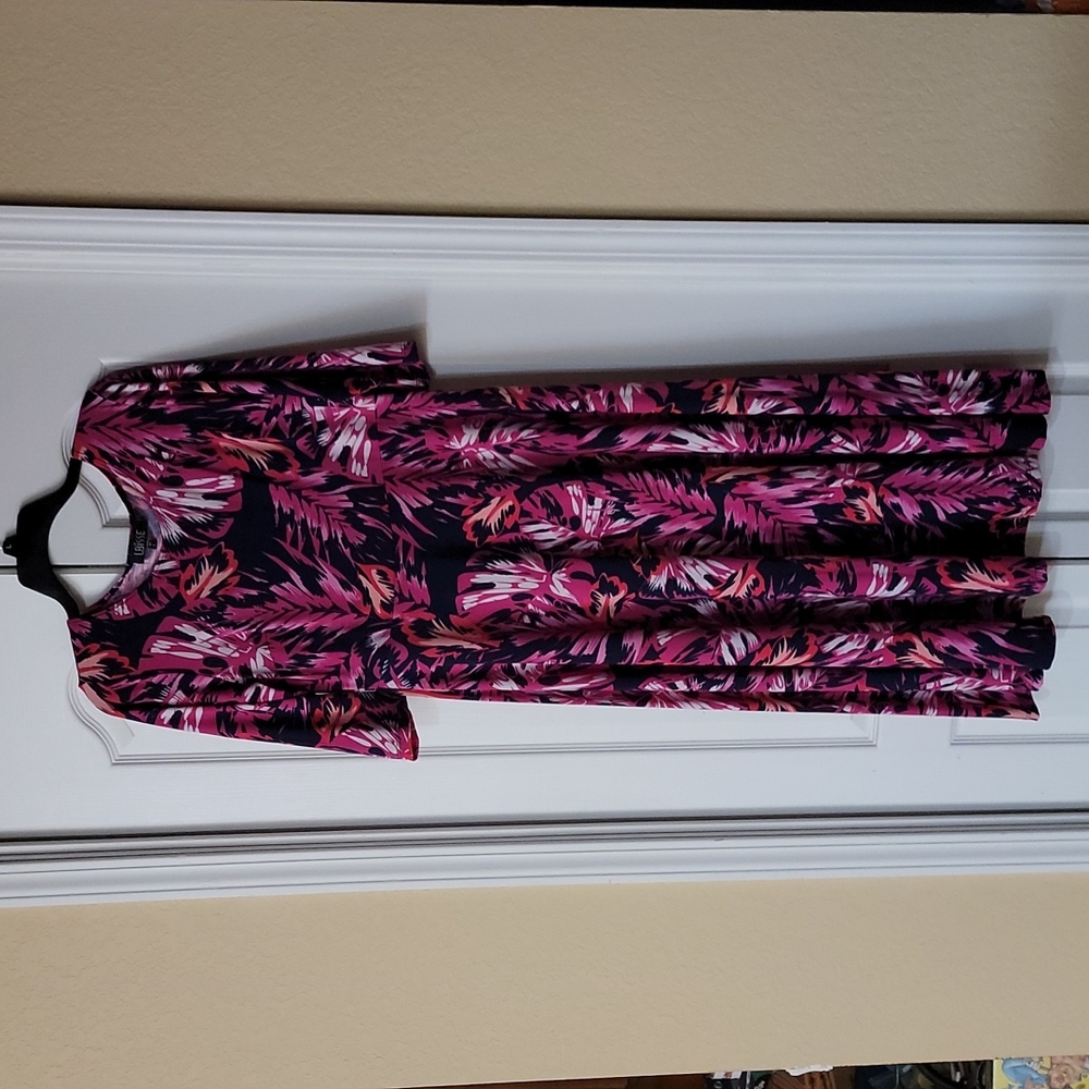 PRETTY ladies dress